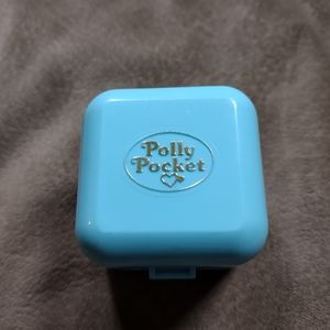 Vintage 1991 Polly pocket dinnertime ring case